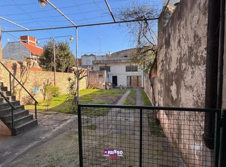 Venta de Casa Multifamiliar con Galpón en San Justo - 5