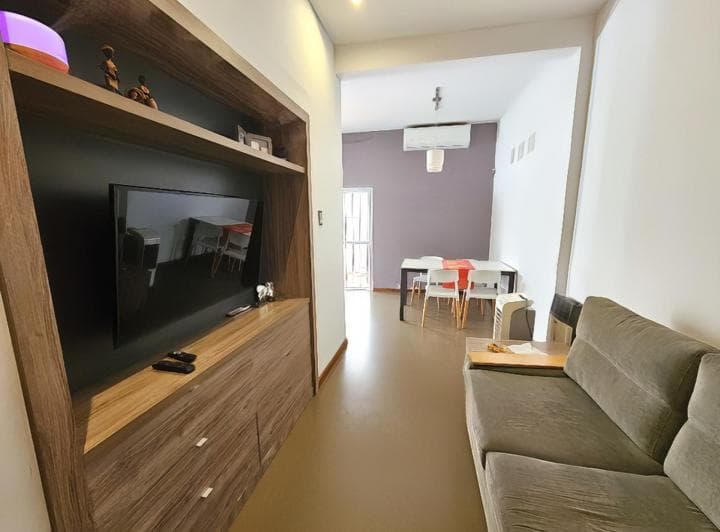 Casa 2 Dorm. con Jardín y Cochera – Tiro Suizo, Rosario - 3