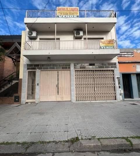 Venta Casa 4 Ambientes + Local + Departamento 2 Ambientes + Gran Terreno. - 4