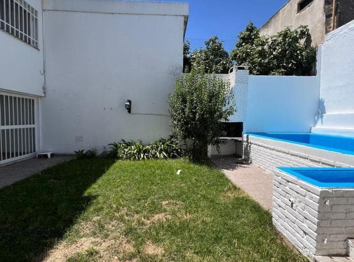 Se Vende Casa en Barrio Maipu! 4 Dorm., Pileta! - 2