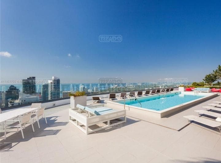 Departamento en Venta en Miami, Florida, Estados Unidos - 2