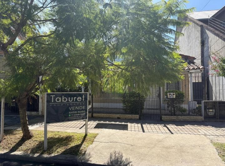 Casa 6 Ambientes en Venta en Ituzaingo - 2