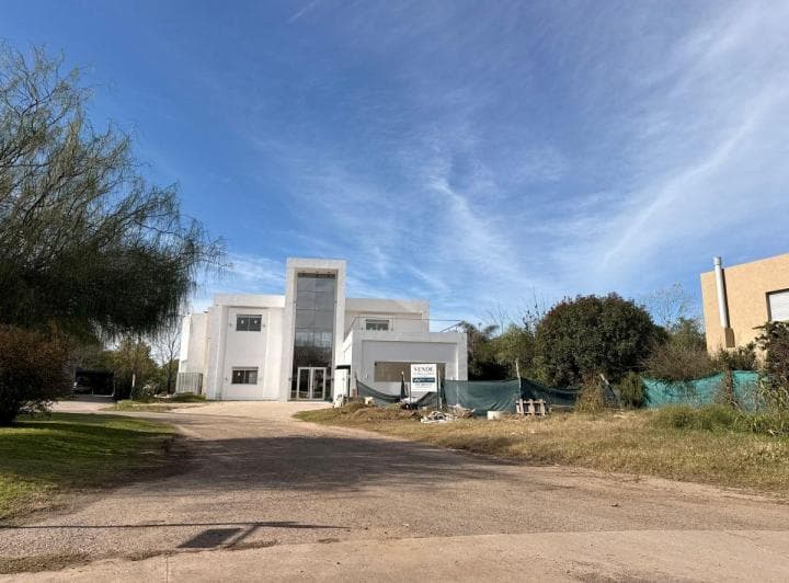 Altos del Chateau Casa en Venta a Estrenar! - 4