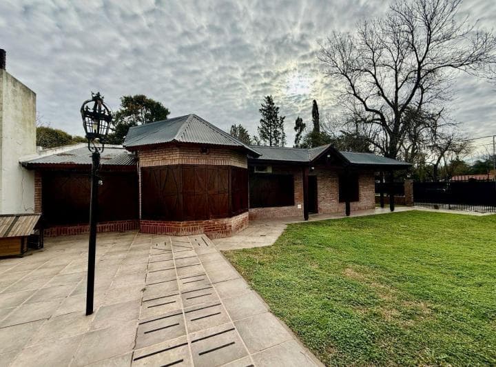 Casa de 2 Dorm. en Venta - Funes - 4