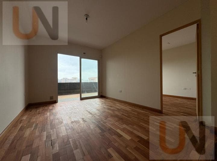 Departamento con Balcon Terraza en Venta! - 4