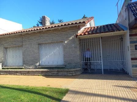Casa en Temperley Este - 3