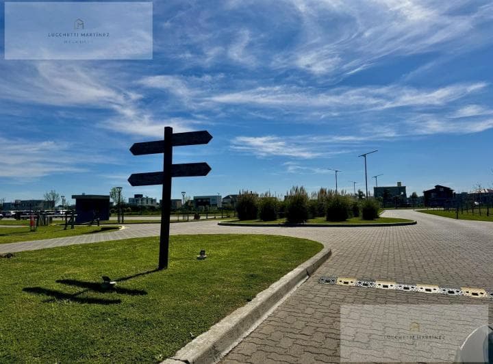 Venta Lote en Country Magallanes Pueblos del Plata Hudson Berazategui. - 3