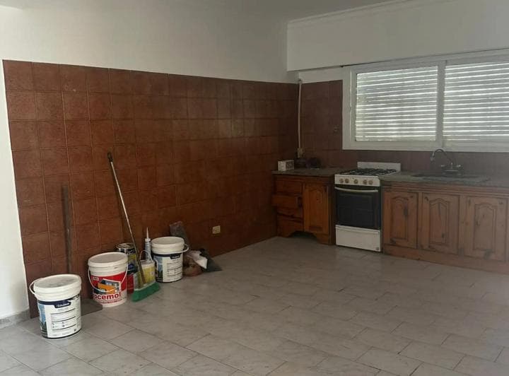 Casa de 318 m² con 2 Dorm. en Venta en Ciudad Jardín - 2