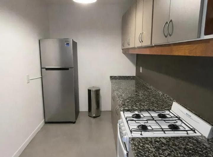 Departamento de Tres Ambientes con Cochera en Excelente Ubicación. A/crédito - 4
