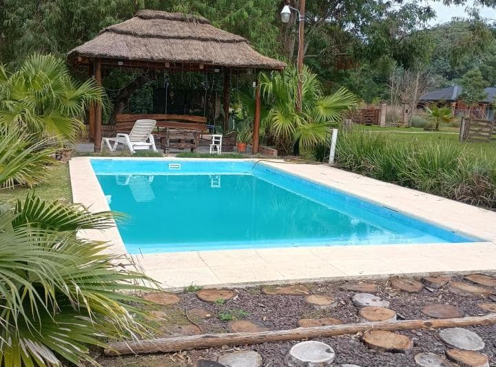 Casa con Pileta Cálida y Luminosa en La María, Colonia Benitez - 2