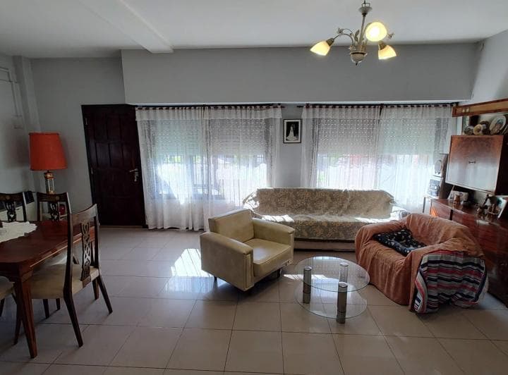 Venta! Casa 4 Amb C/2 Cocheras, Fondo C/quincho en Temperley - 3