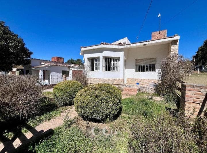 Venta de Propiedad de 2 Dorm. y Cochera a 300 m de Ruta 28 en Tanti - 4