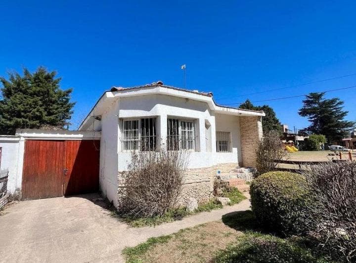 Venta de Propiedad de 2 Dorm. y Cochera a 300 m de Ruta 28 en Tanti - 5