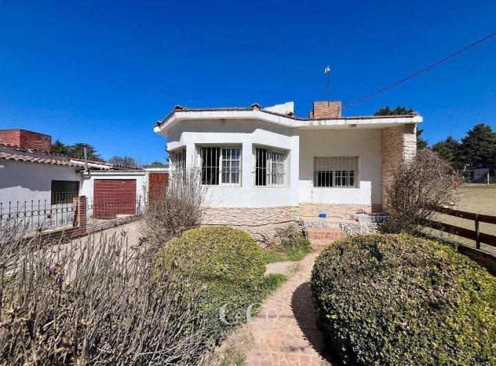 Venta de Propiedad de 2 Dorm. y Cochera a 300 m de Ruta 28 en Tanti - 2