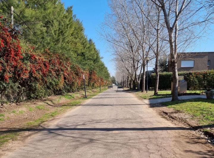 Viví El Confort, La Seguridad y La Exclusividad en Los Pasos del Jockey Barrio Cerrado - 3