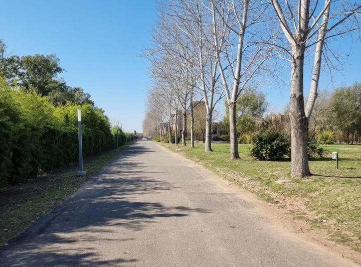 Viví El Confort, La Seguridad y La Exclusividad en Los Pasos del Jockey Barrio Cerrado - 4