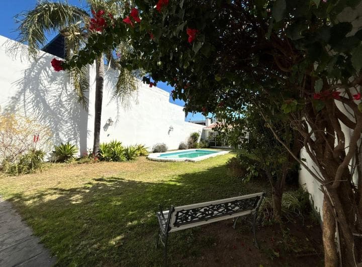 B° Juniors. Córdoba. Casa en Venta 4 Dorm., Piscina, Quincho, Sauna. - 4
