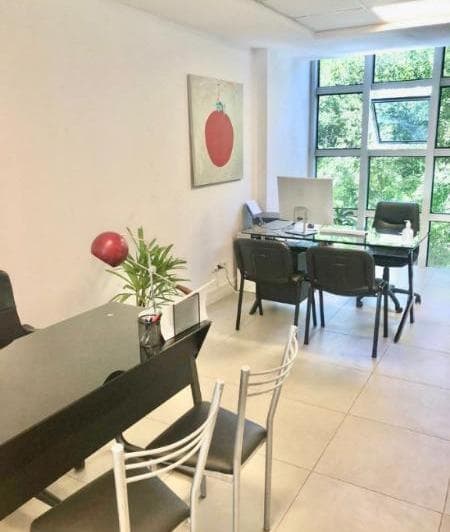 En Venta Oficina de 70 m² con Cocina/baño y Office Plaza Mitre - 3