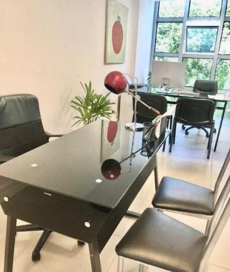 En Venta Oficina de 70 m² con Cocina/baño y Office Plaza Mitre - 5
