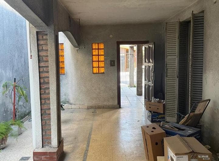 Terreno de 300 m² en Lanús Este - 4