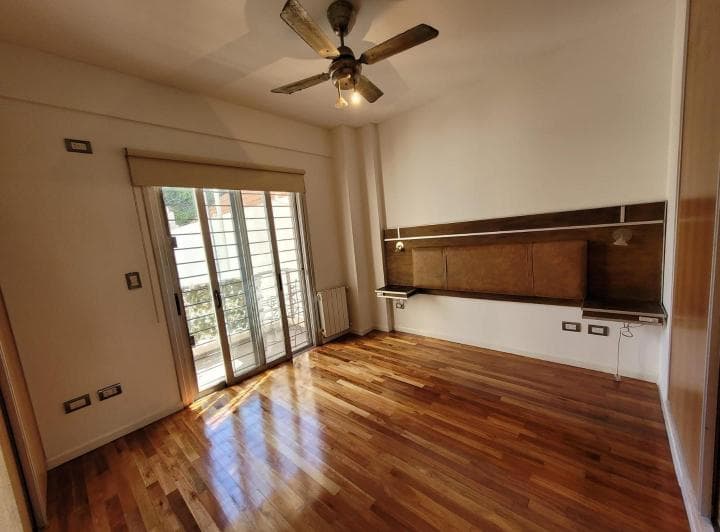 Piso de 4 Ambientes con Cochera - 3