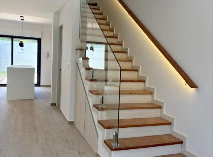 Triplex de Categoria a Estrenar 5 Ambientes a m de Av Maipu - Florida - 5