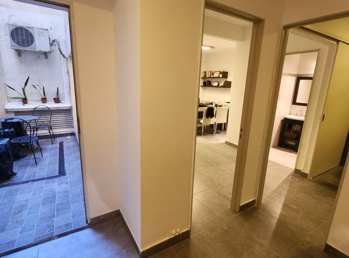 Venta Consultorio Oficina Estudio Profesional 2 Amb y Medio en Belgrano C/patio - 2