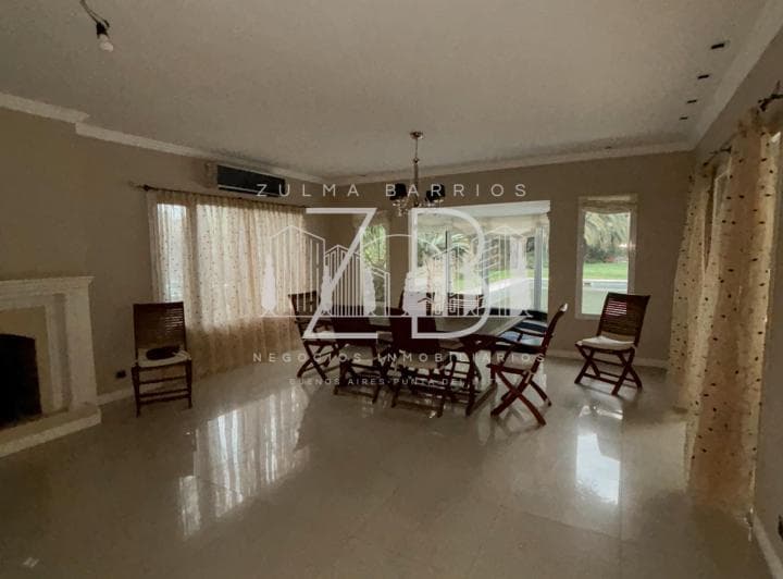 Casa en Venta y Alquiler en El Lauquen - 3