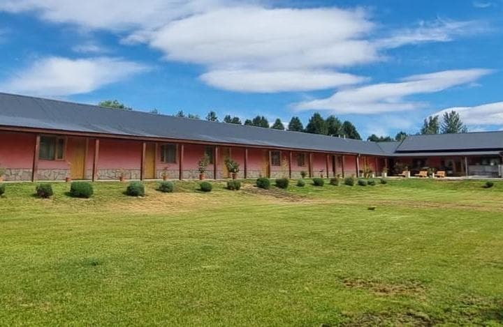 Hostería en Funcionamiento 7 Hab + Depto · 100% Amoblada · Junín de Los Andes - 5