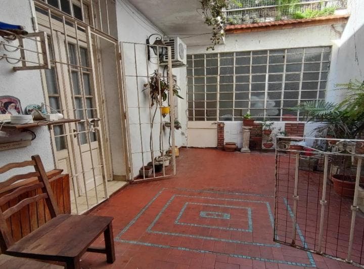 Casa de 6 Ambientes en Venta en Barrio Norte - 2