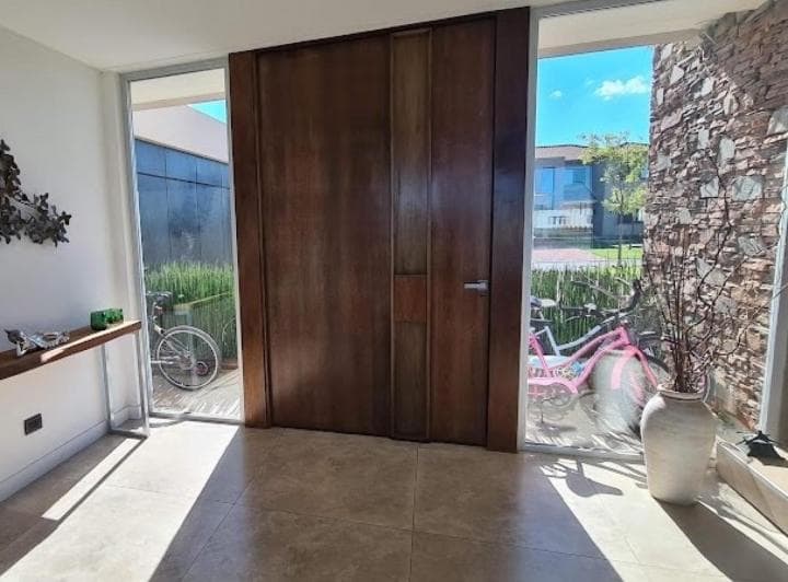 Venta Casa - 5 Ambientes Barrio Muelles - Puertos del Lago - Acepta Permuta Departamento - 4