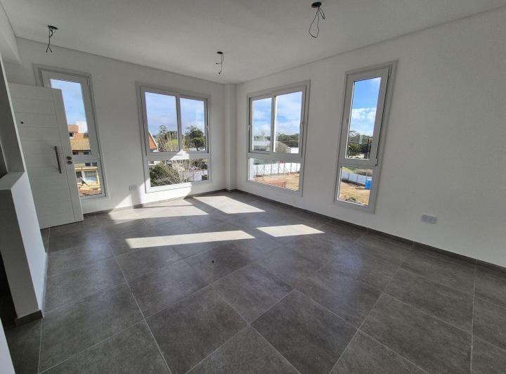 Departamento con Terraza + Cochera en Pinamar - 5
