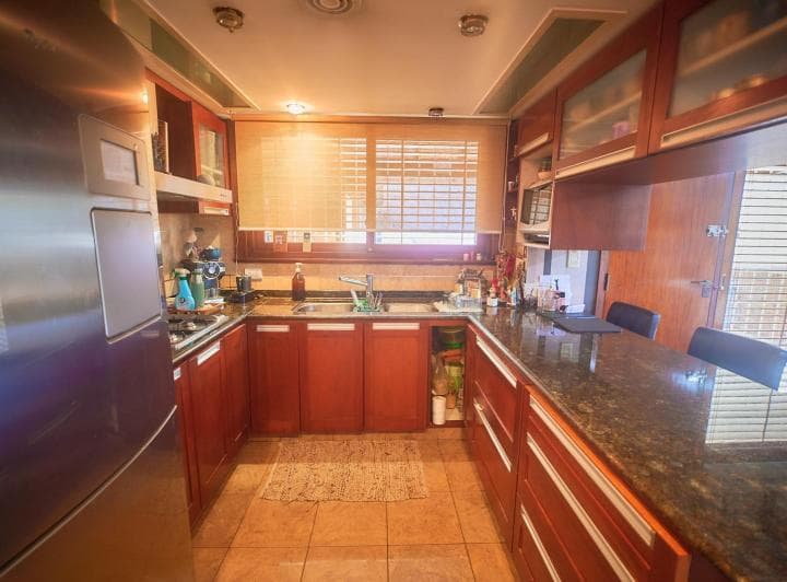 Casa con Jardín, Pileta y Quincho - 3