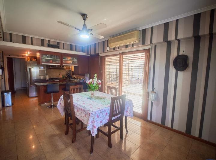 Casa con Jardín, Pileta y Quincho - 2