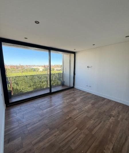 Departamento de 4 Amb en Duplex C/cochera Doble Zona Constitución - 4