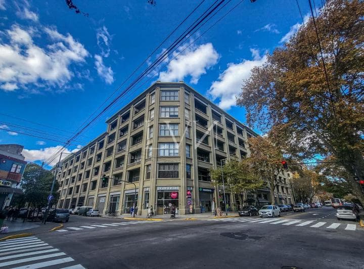 Venta Departamento/loft con Balcon y Cochera - Edificio Molina Ciudad - Barracas - 2