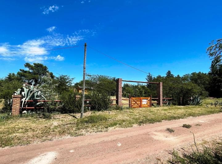 Casa + Duplex en 4 Terrenos! Urgente en Villa Giardino, Córdoba! - 4