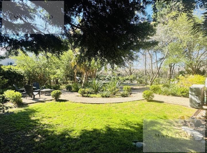 Casa en Venta - 5 Dorm. - Amplia Galería - Jardín - Pileta - San Jorge Village - 3