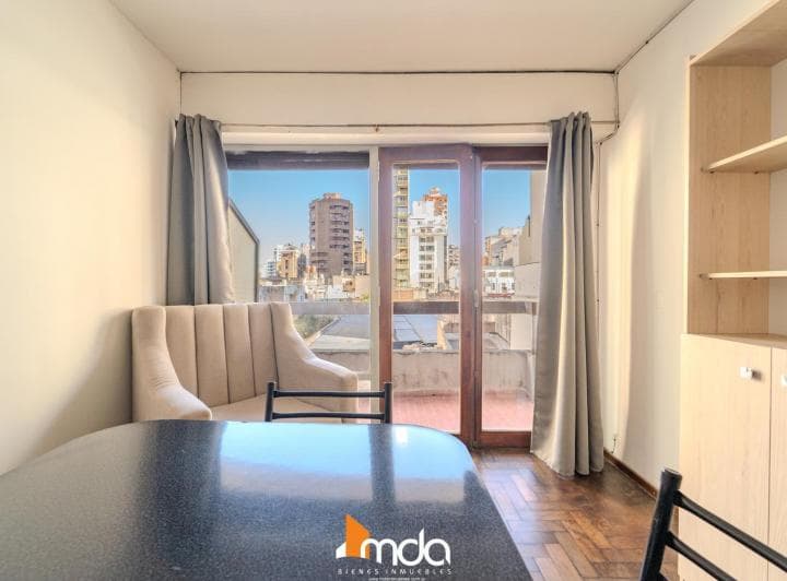 Departamento de 2 Dorm en Venta - B° Alberdi - 2