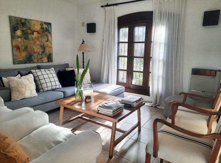 Don Torcuato (Zona Triangulo) Lindisima Casa. 3 Dorm.. Pileta. Impecable! - 5