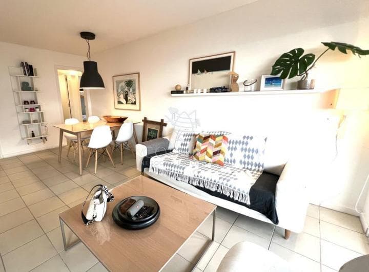 Encantador Apartamento de 2 Dorm. y 2 Baños, Vista Al Puerto - 5