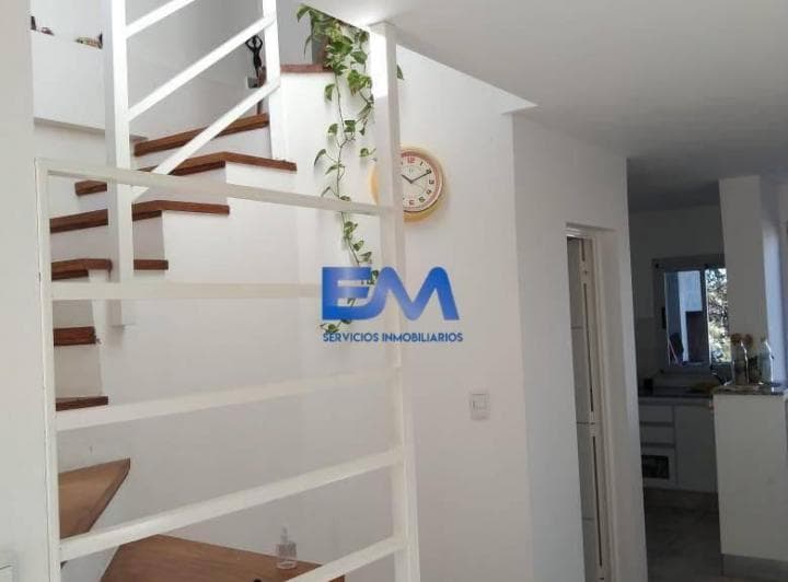 Vendo Departamento de Dos Dorm. C/ Balcon con Asador y Escritura B. - 5