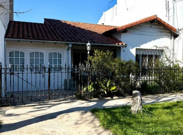 Casa Una Planta, de 3 Ambientes, Toil, Baño, Patioy Amplio Garage. Lote Propio - 2