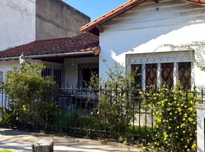 Casa Una Planta, de 3 Ambientes, Toil, Baño, Patioy Amplio Garage. Lote Propio - 3
