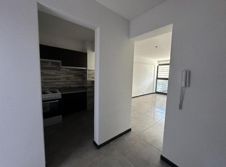 Departamento 1 Dormitorio Amplio Balcon Al Frente - 4