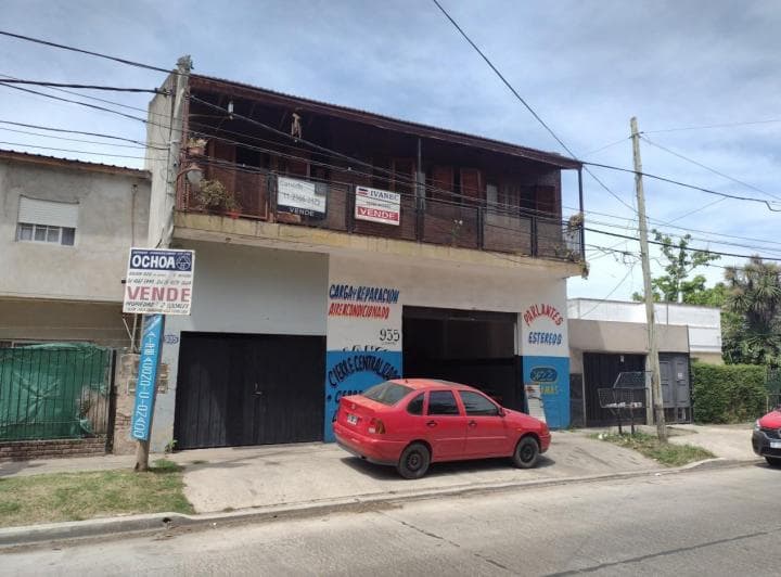 Casa en Planta Alta Mas Local, Premoldeada, y Garaje, con Amplio Lote a m de Muñoz - 2