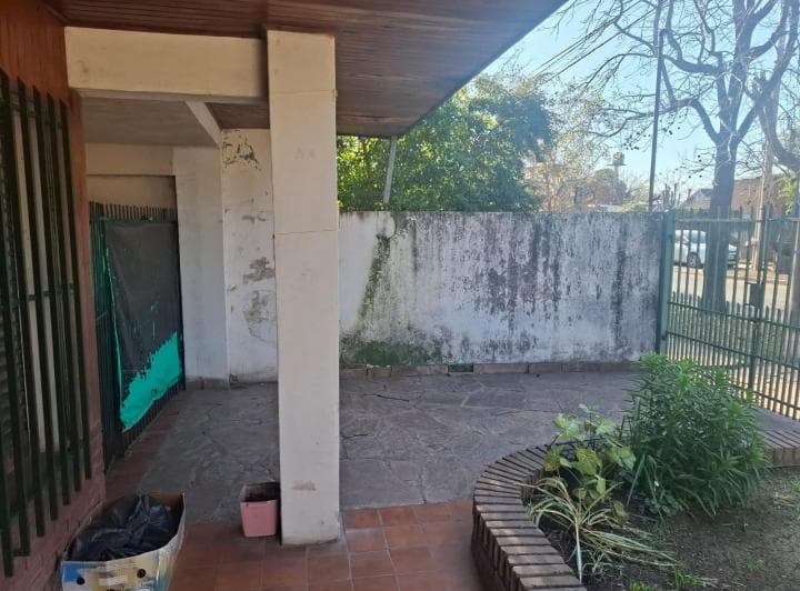 Chalet 4 Ambientes a La Venta en Los Polvorines. Ideal Familia o Inversores - 3