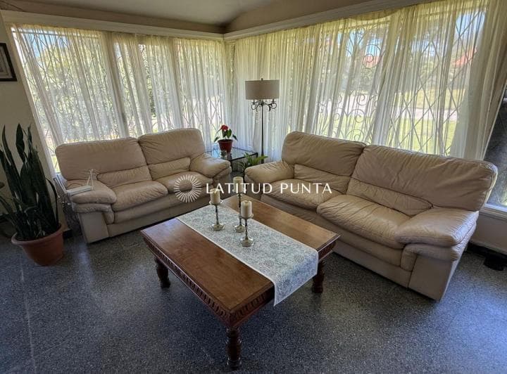 Casa a Una Cuadra del Mar en Venta - 5