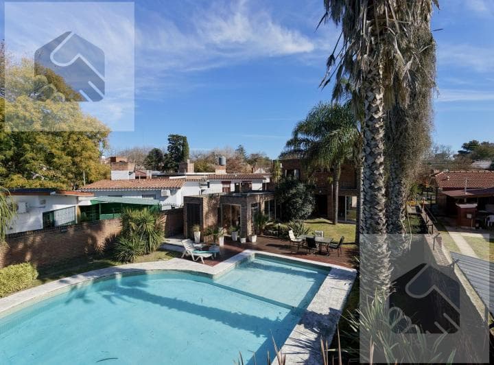 Casa en Venta en Barrio Miguel Muñoz con 4 Dorm. y Pileta. - 4
