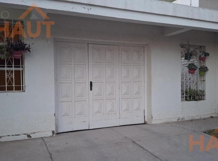 Casa en Venta en Barrio Bancario de Fernández Oro - 4